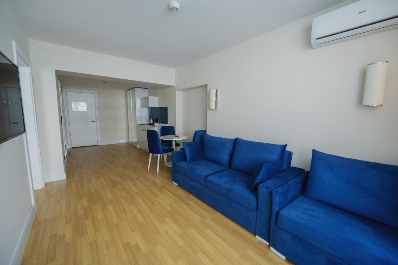 Blue Orbi City Hotel Батумі Екстер'єр фото