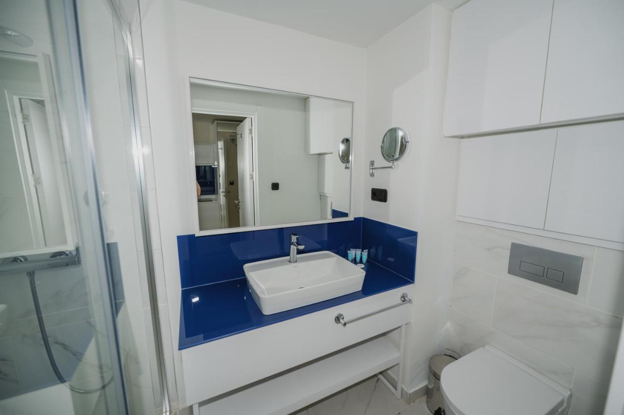 Blue Orbi City Hotel Батумі Екстер'єр фото