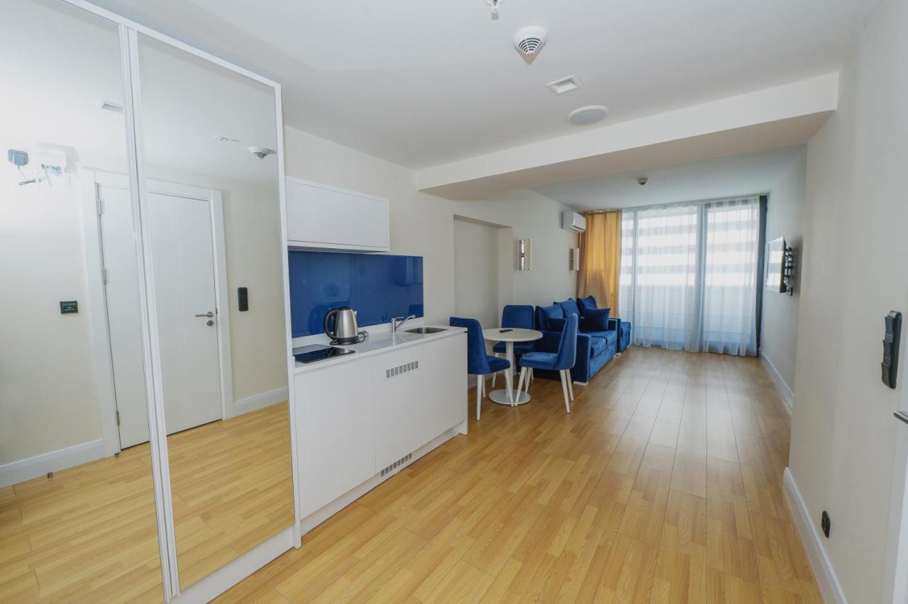 Blue Orbi City Hotel Батумі Екстер'єр фото